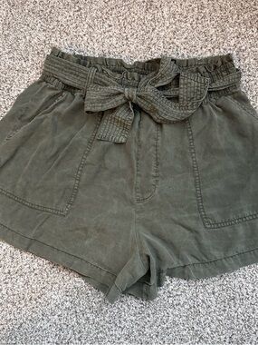 Abercrombie & Fitch Olive High-Waist Paperbag Shorts with Tie